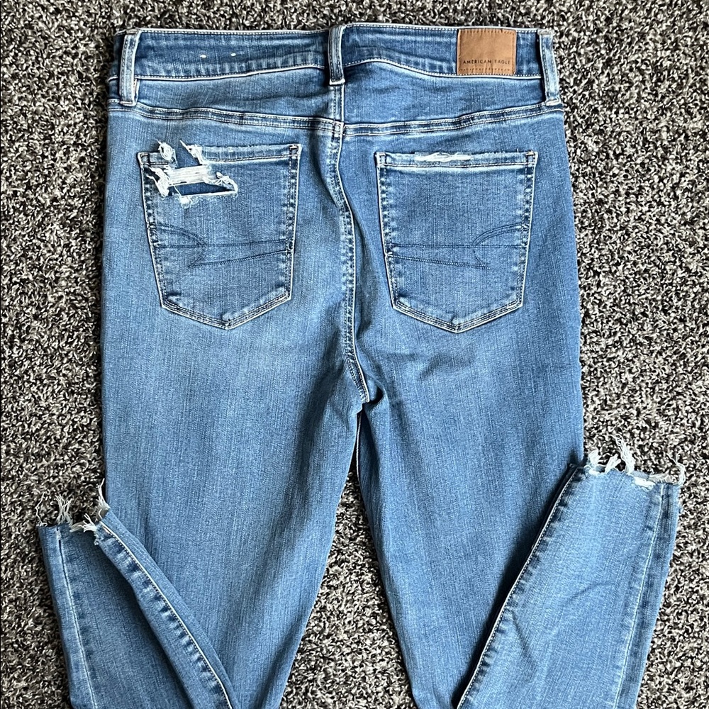 American Eagle Outfitters Women's Light Blue Ripped Skinny Jeans - Picture 5 of 5